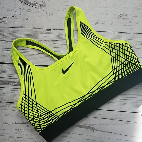 Nike Other - Nike sportsbra lime green neon